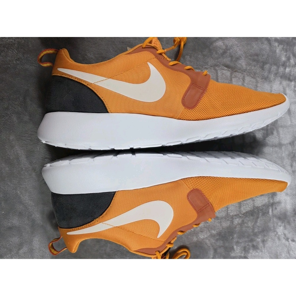 NEW Nike Roshe Run Hyperfuse Kumquat Orange/White 636220-800 US 12 w/minor flaw